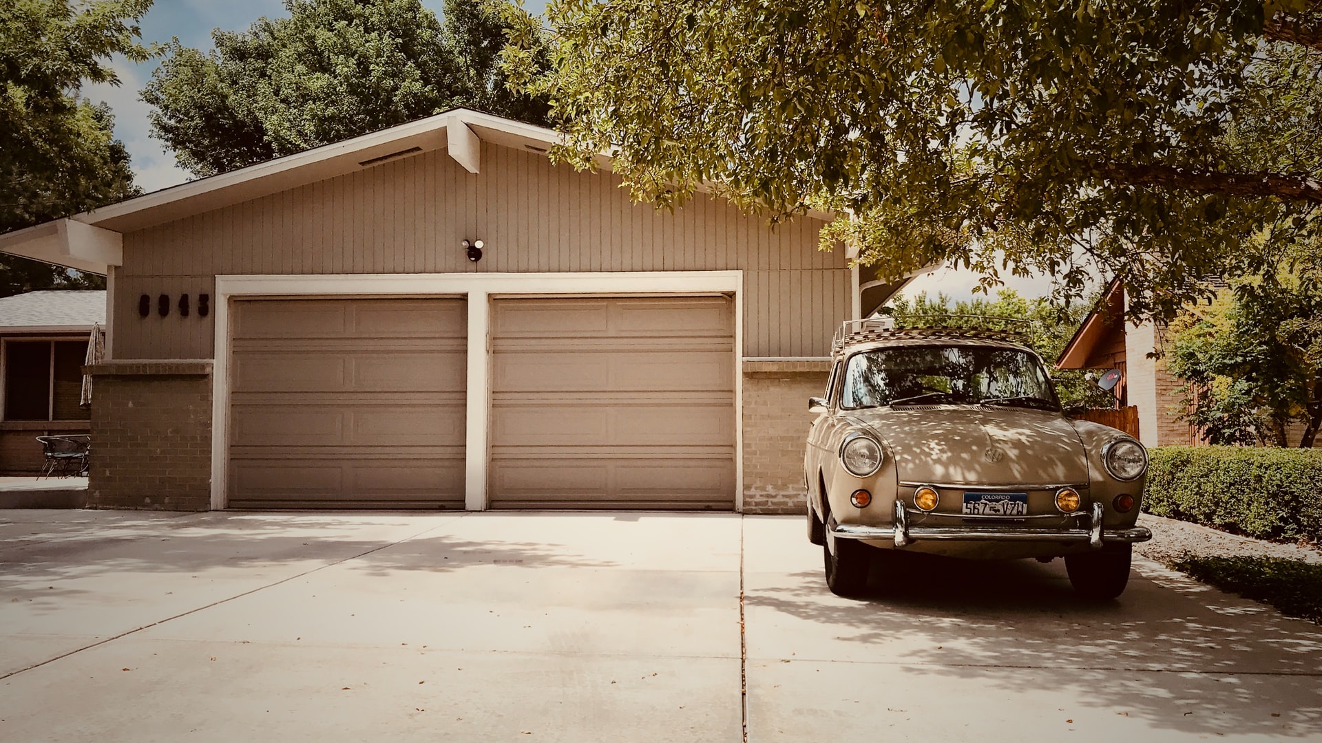 How To Properly Equip Your Garage For Frequent Heavy Object Moving