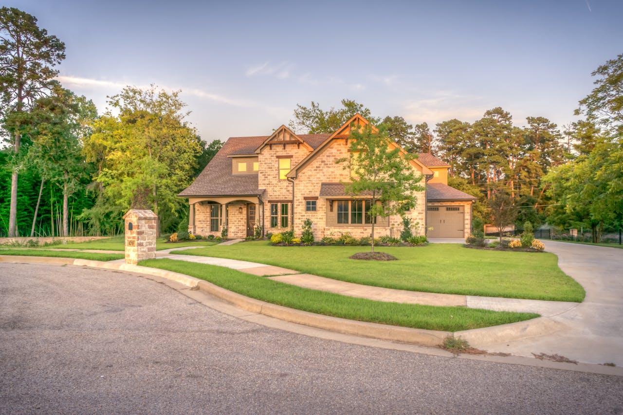 staging Your Outdoor Space for a Home Sale