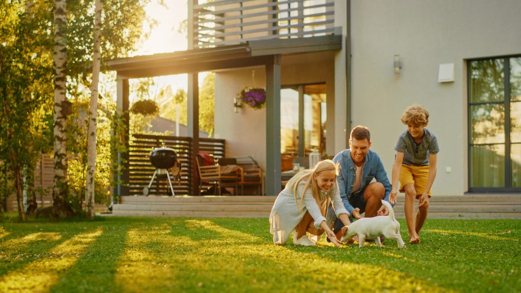 Pros and Cons of Selling a House by Owner in St. Petersburg, FL