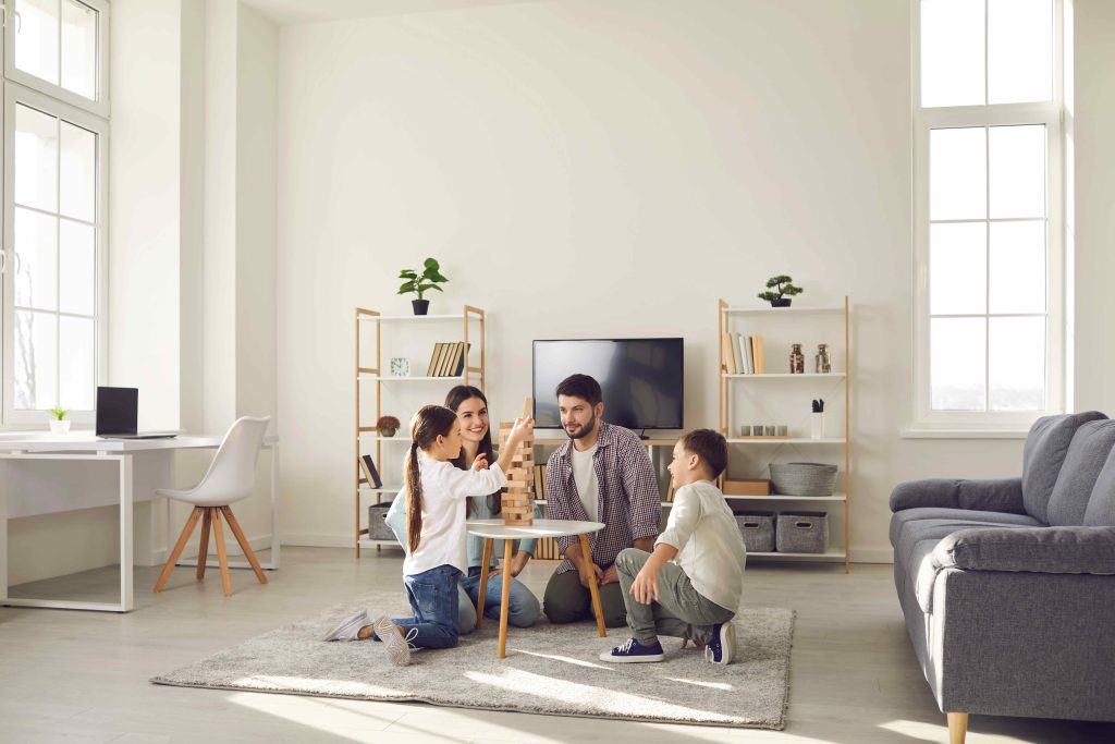 Pros and Cons of Selling a House by Owner in Roswell, GA