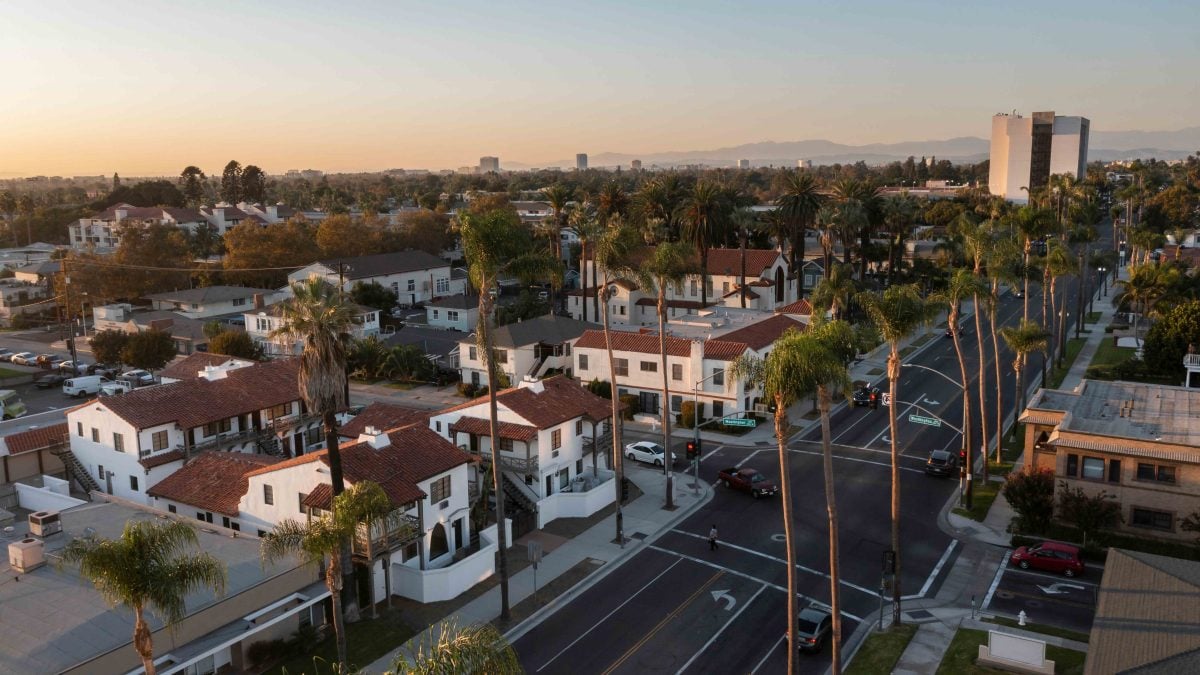 Best Flat Fee MLS Companies in Santa Ana, California